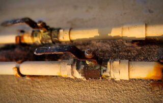 why are galvanized pipes a problem in older homes